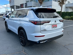New 2026  Mitsubishi Outlander SE FWD at Camacho Mitsubishi near Palmdale&comma; CA