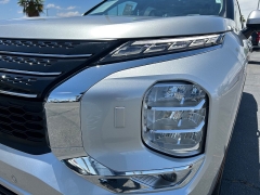 Used 2024  Mitsubishi Outlander SE S-AWC at Camacho Mitsubishi near Palmdale&comma; CA