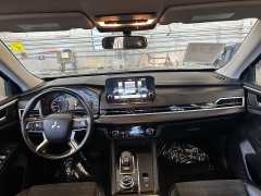 Used 2024  Mitsubishi Outlander SE FWD at Camacho Mitsubishi near Palmdale&comma; CA
