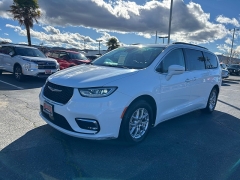 Used 2022  Chrysler Pacifica Touring L FWD at Camacho Mitsubishi near Palmdale&comma; CA