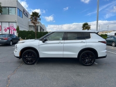 New 2026  Mitsubishi Outlander FWD at Camacho Mitsubishi near Palmdale&comma; CA