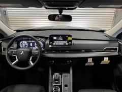 New 2025 Mitsubishi Outlander Plug-In Hybrid ES S-AWC at Camacho Mitsubishi near Palmdale, CA