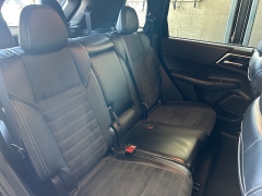 Used 2024  Mitsubishi Outlander SE FWD at Camacho Mitsubishi near Palmdale&comma; CA