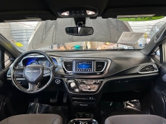 Used 2019  Chrysler Pacifica 4d Wagon Touring Plus at Camacho Mitsubishi near Palmdale, CA