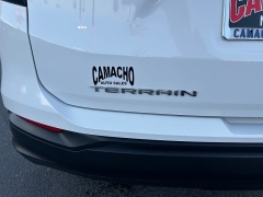 Used 2024  GMC Terrain FWD 4dr SLE at Camacho Mitsubishi near Palmdale&comma; CA