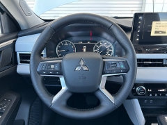 New 2026  Mitsubishi Outlander SE FWD at Camacho Mitsubishi near Palmdale&comma; CA