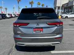 Used 2024  Mitsubishi Outlander SE FWD at Camacho Mitsubishi near Palmdale&comma; CA