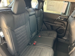 New 2025  Mitsubishi Outlander Plug-In Hybrid SE S-AWC at Camacho Mitsubishi near Palmdale, CA