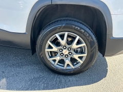 Used 2023  GMC Acadia AWD 4dr SLT at Camacho Mitsubishi near Palmdale&comma; CA