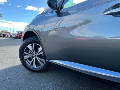Used 2021  Nissan Murano FWD SV at Camacho Mitsubishi near Palmdale, CA
