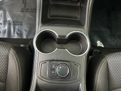 Used 2024  GMC Terrain FWD 4dr SLE at Camacho Mitsubishi near Palmdale&comma; CA