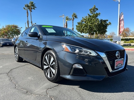 2021 Nissan Altima SV's photo
