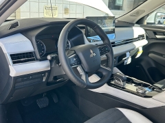 New 2026  Mitsubishi Outlander FWD at Camacho Mitsubishi near Palmdale&comma; CA