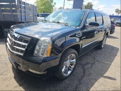 Used 2013  Cadillac Escalade ESV 4d SUV RWD Platinum at Camacho Mitsubishi near Palmdale&comma; CA