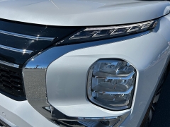 New 2026  Mitsubishi Outlander SE FWD at Camacho Mitsubishi near Palmdale&comma; CA