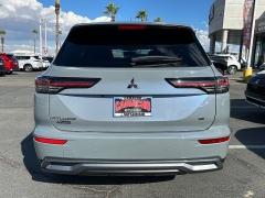 New 2025 Mitsubishi Outlander SE FWD w/Tech Pkg at Camacho Mitsubishi near Palmdale, CA
