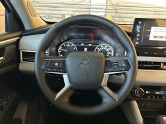 New 2026  Mitsubishi Outlander SE FWD at Camacho Mitsubishi near Palmdale&comma; CA