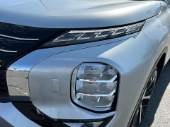 Used 2024  Mitsubishi Outlander SE S-AWC at Camacho Mitsubishi near Palmdale&comma; CA