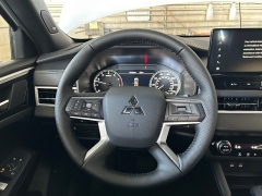 New 2026  Mitsubishi Outlander FWD at Camacho Mitsubishi near Palmdale&comma; CA