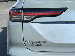 New 2025 Mitsubishi Outlander SE FWD w/Tech Pkg at Camacho Mitsubishi near Palmdale, CA