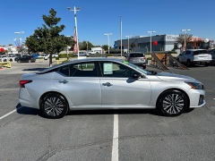 Used 2024  Nissan Altima 2&period;5 SV Sedan at Camacho Mitsubishi near Palmdale&comma; CA