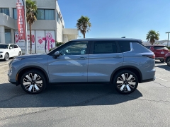 New 2025  Mitsubishi Outlander SE FWD at Camacho Mitsubishi near Palmdale, CA