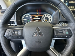 New 2026  Mitsubishi Outlander FWD at Camacho Mitsubishi near Palmdale&comma; CA