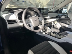 New 2025  Mitsubishi Outlander SE FWD at Camacho Mitsubishi near Palmdale, CA