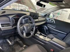 Used 2025  Mitsubishi Outlander ES S-AWC at Camacho Mitsubishi near Palmdale&comma; CA