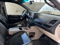 Used 2017  Dodge Grand Caravan 4d Wagon SXT at Camacho Mitsubishi near Palmdale&comma; CA