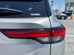 Used 2024  Mitsubishi Outlander SE S-AWC at Camacho Mitsubishi near Palmdale&comma; CA