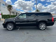 Used 2013  Cadillac Escalade ESV 4d SUV RWD Platinum at Camacho Mitsubishi near Palmdale&comma; CA