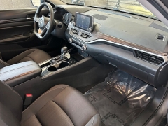 Used 2024  Nissan Altima 2&period;5 SV Sedan at Camacho Mitsubishi near Palmdale&comma; CA