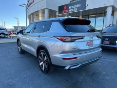 New 2026  Mitsubishi Outlander FWD at Camacho Mitsubishi near Palmdale&comma; CA