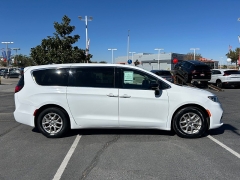 Used 2024  Chrysler Pacifica Touring L FWD at Camacho Mitsubishi near Palmdale&comma; CA