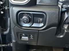 Used 2023  Ram 1500 2WD Big Horn Crew Cab 5'7" Box at Camacho Mitsubishi near Palmdale&comma; CA
