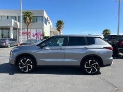 Used 2024  Mitsubishi Outlander SE FWD at Camacho Mitsubishi near Palmdale&comma; CA