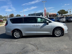 Used 2023  Chrysler Pacifica Touring L FWD at Camacho Mitsubishi near Palmdale&comma; CA