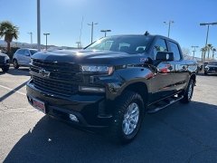 Used 2020  Chevrolet Silverado 1500 4WD Crew Cab RST at Camacho Mitsubishi near Palmdale&comma; CA
