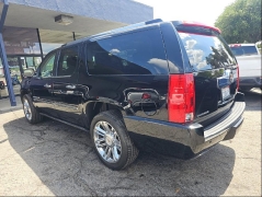 Used 2013  Cadillac Escalade ESV 4d SUV RWD Platinum at Camacho Mitsubishi near Palmdale&comma; CA