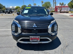 Used 2024  Mitsubishi Outlander SE FWD at Camacho Mitsubishi near Palmdale&comma; CA