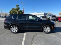 Used 2025  Mitsubishi Outlander ES S-AWC at Camacho Mitsubishi near Palmdale&comma; CA