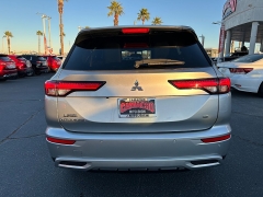 Used 2024  Mitsubishi Outlander SE FWD at Camacho Mitsubishi near Palmdale&comma; CA