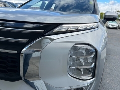 Used 2025  Mitsubishi Outlander SE FWD at Camacho Mitsubishi near Palmdale&comma; CA