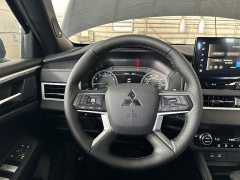New 2026  Mitsubishi Outlander FWD at Camacho Mitsubishi near Palmdale&comma; CA
