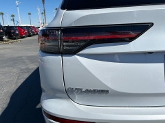 New 2025  Mitsubishi Outlander SE FWD at Camacho Mitsubishi near Palmdale, CA