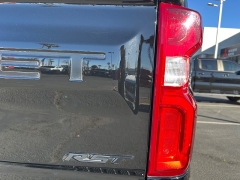 Used 2020  Chevrolet Silverado 1500 4WD Crew Cab RST at Camacho Mitsubishi near Palmdale&comma; CA