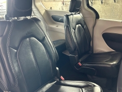 Used 2024  Chrysler Pacifica Touring L FWD at Camacho Mitsubishi near Palmdale&comma; CA