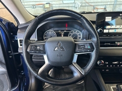 Used 2024  Mitsubishi Outlander SE S-AWC at Camacho Mitsubishi near Palmdale&comma; CA