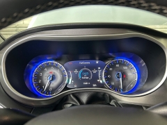 Used 2024  Chrysler Pacifica Touring L FWD at Camacho Mitsubishi near Palmdale&comma; CA
